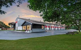 Ramada By Wyndham Kingston